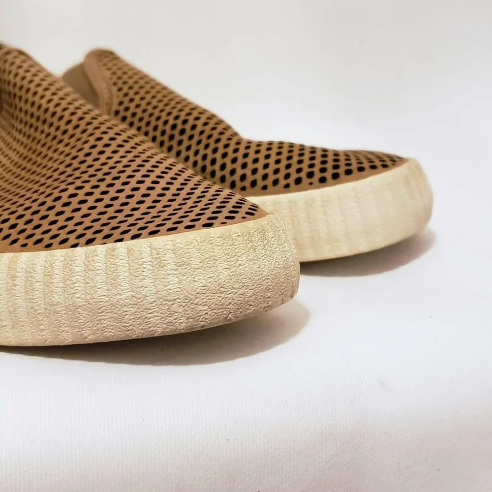 FRYE Camille Perforated Leather Loafer Slip-On 9.5 Taupe Tan Brown